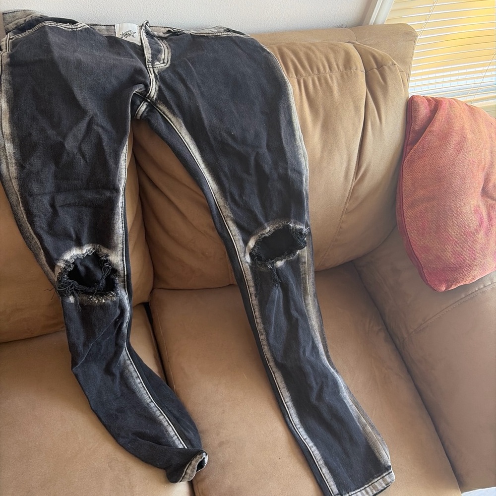 MNML Black Distressed Skinny Jeans